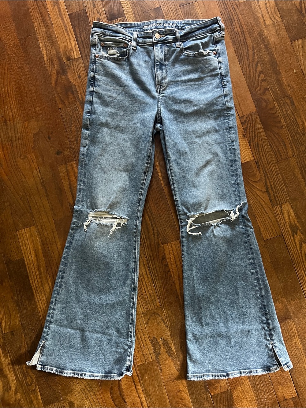 American Eagle Light Blue Flare Jeans for Women 🦅